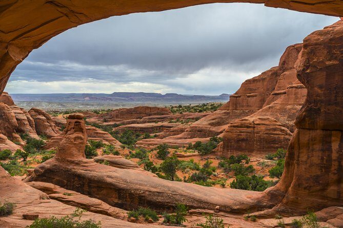 Arches National Park Back Country Adventure from Moab - Experience the Hidden Wonders of Arches National Park on a Back Country Adventure from Moab