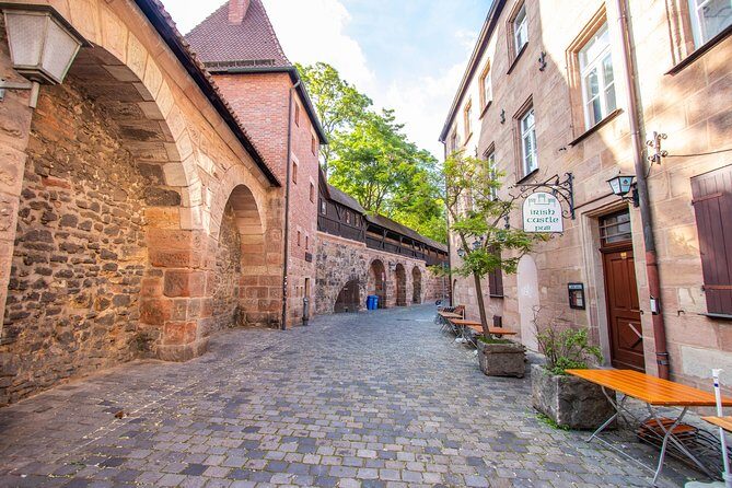 Architectural Nuremberg: Private Tour with a Local Expert - Exploring Nuremberg’s Architecture: What You Can Expect