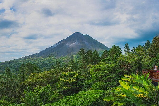 Arenal Volcano, Hanging Bridges & La Fortuna Waterfall Combo Tour - Who Should Consider This Tour?