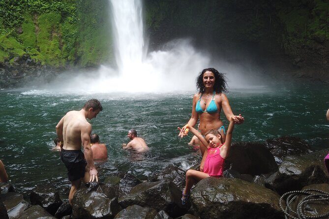 Arenal Volcano, Hanging Bridges & La Fortuna Waterfall Combo Tour - FAQ