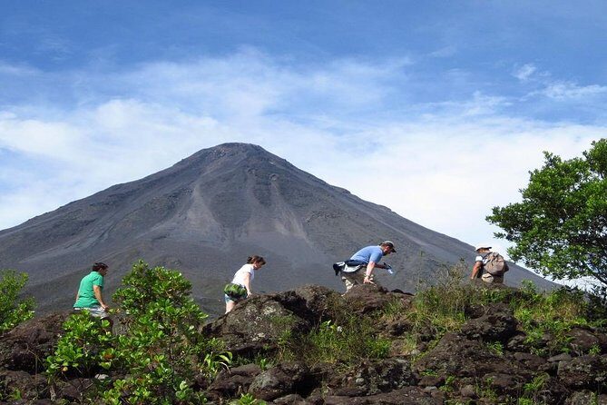 Arenal Volcano Hike plus Baldi Hot Springs and Dinner - Arenal Volcano Hike plus Baldi Hot Springs and Dinner: An Authentic Costa Rican Adventure