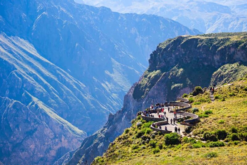 Arequipa : Colca Canyon 2-Day Adventure - Transportation & Group Dynamics