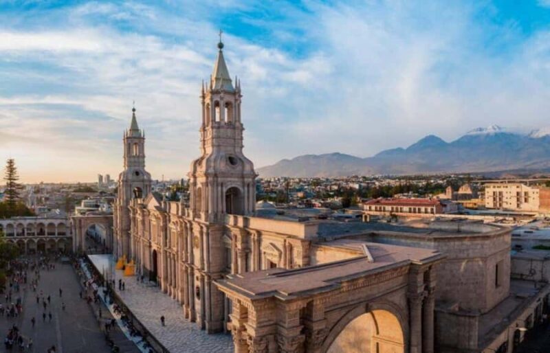 Arequipa: Half Day Private Walking Tour + Santa Catalina Monastery - A Deep Dive into the Arequipa Tour Experience