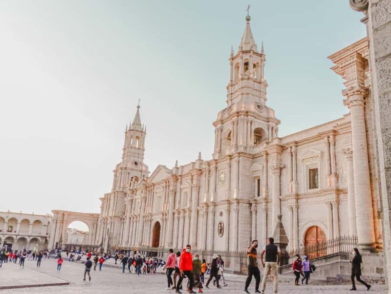 Arequipa: Walking Tour and Santa Catalina Monastery - Starting Point and Neighborhood of San Lazaro