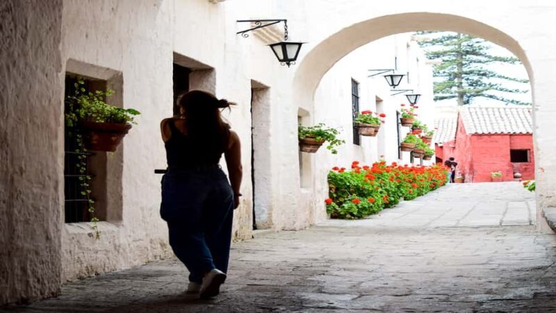 Arequipa: Walking Tour and Santa Catalina Monastery - Final Stop and Drop-off