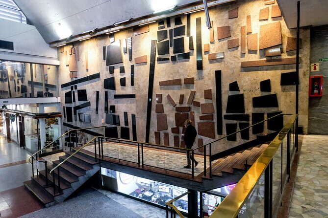 Argentine Art History Tour in Retiro neighborhood - Key Points