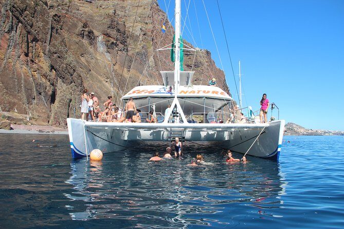 Arieiro Peak and Cristo Rei 4x4 Experience + Dolphins Watching - Who Will Love This Tour?