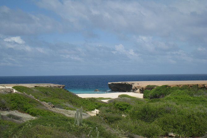 Arikok Adventurous Hiking Experience in Aruba - What the Tour Entails: From Convenience to Exploration