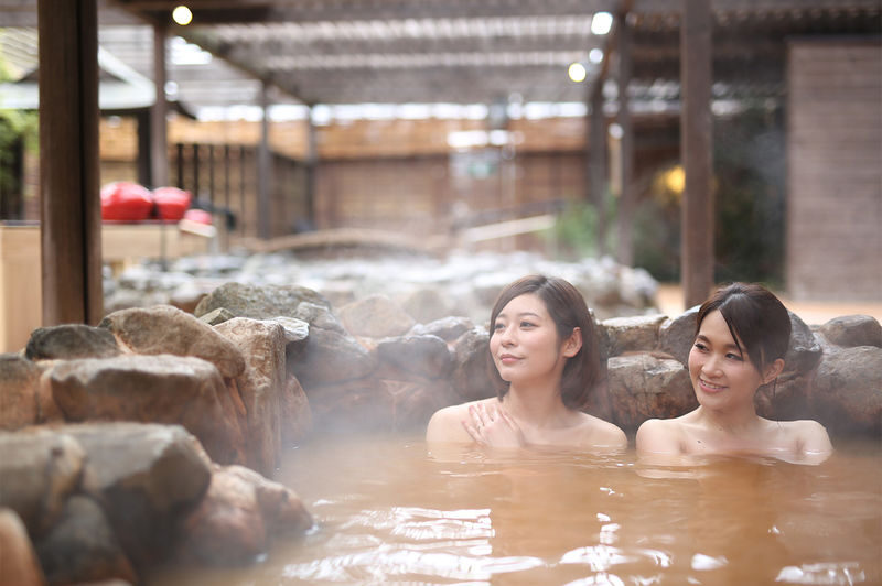 Arima Onsen & Kitano Ijinkan & Mt. Rokko Night View Day Tour (Late Departure) - A three-stop day with a late start