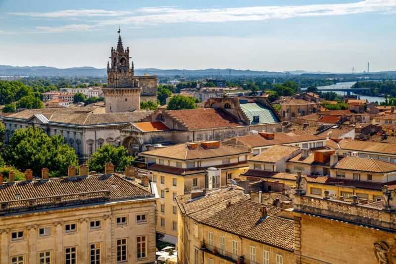 Arles: Express Walk with a Local - Key Points