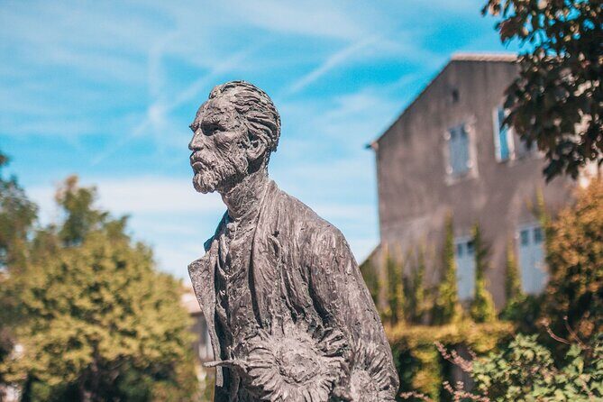 Arles, Les Baux and Saint-Remy villages Full Day Trip from Aix - FAQ