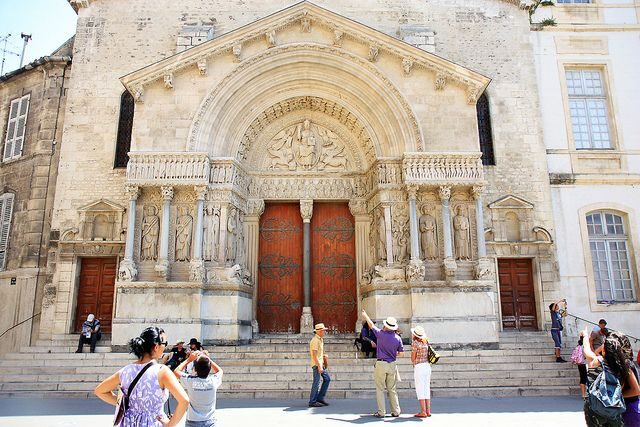 Arles: Private Guide Tour - Explore History & Culture - Price and Value Analysis