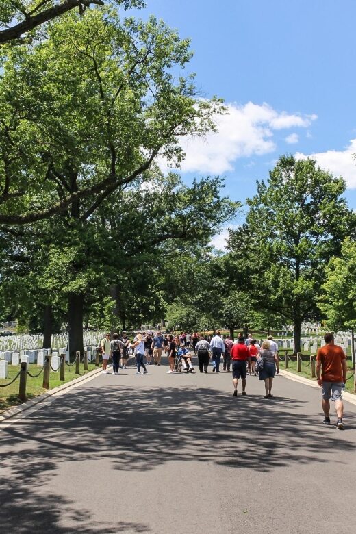Arlington Cementary & Guard Ceremony with Iowa Jima Memorial - A Detailed Look at the Arlington Cementary & Guard Ceremony Tour