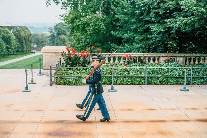 Arlington Cemetery Walk with Tomb Unknown Soldier & JFK Gravesite - A Deep Dive into the Arlington Cemetery Walk