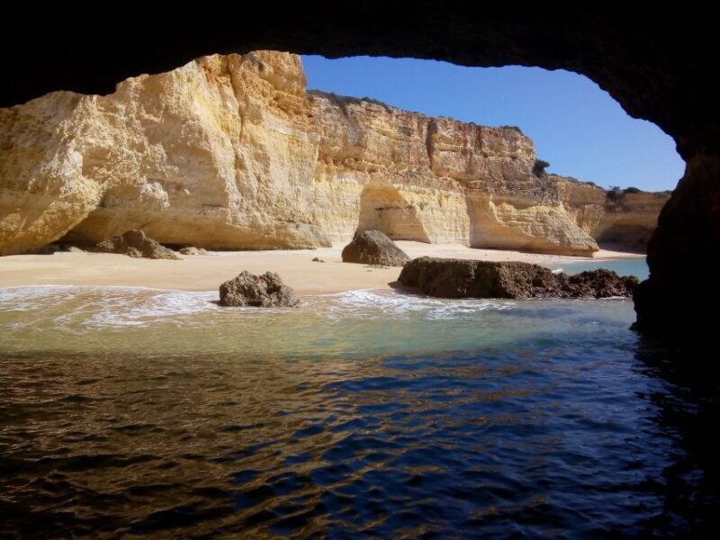 Armação de Pêra: Guided Boat Tour of Benagil's 15 Best Caves - Discovering the Algarve Caves: What You Can Expect