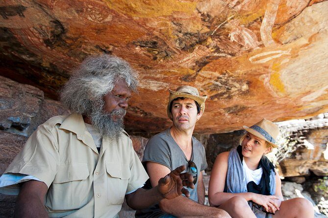 Arnhem Land Yingana Injalak Hill Full Day Tour from Darwin - Discover Arnhem Lands Sacred Injalak Hill on a Full-Day Tour from Darwin