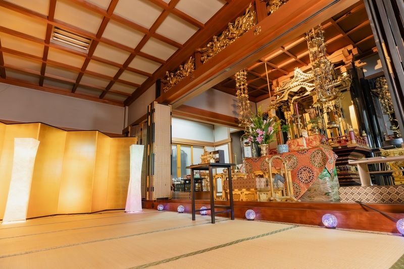 Aroma Massage with Bamboo stick at the Temple 120min - What the $157.65 price buys