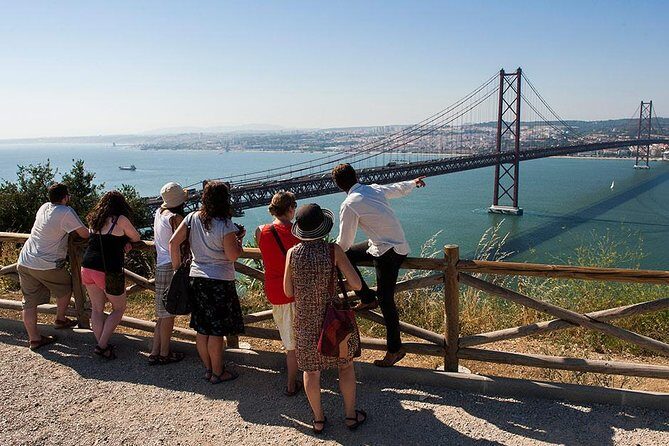 Arrabida and Sesimbra Small-Group Day Trip from Lisbon with Wine Tasting - The Sum Up