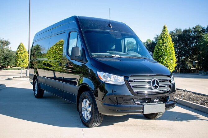 Arrival Private Transfer from MAD Airport to Madrid in a Minibus - How the Transfer Works: Step-by-Step