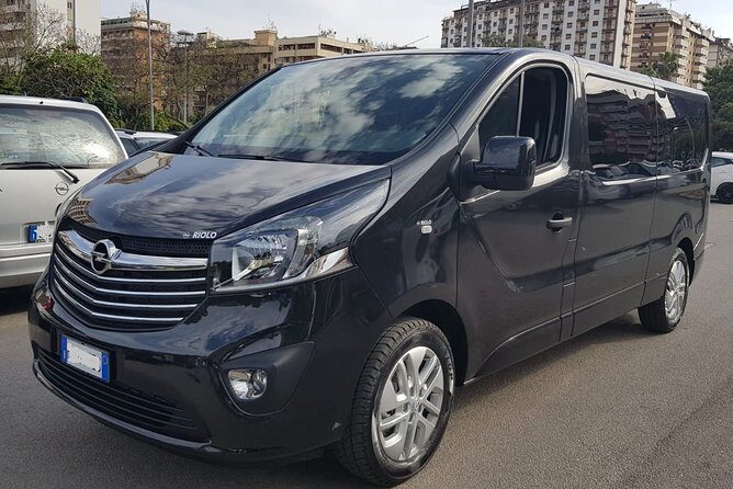 Arrival Private Transfer from Riga Airport RIX to Riga City by Minivan - Detailed Review: Your First-Class Riga Arrival Experience