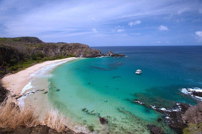 Arrival Private Transfer in Fernando de Noronha - The Experience in Detail: What You Can Expect from the Private Transfer