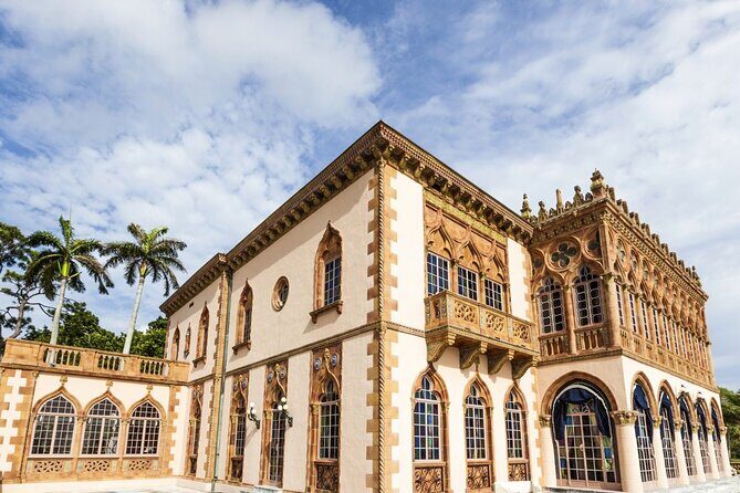 Arrival Private Transfer: Tampa Airport TPA to Tampa City in Luxury SUV - Who Should Consider This Service