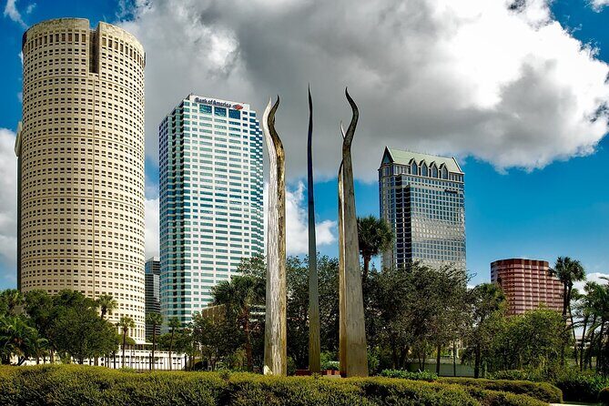 Arrival Private Transfer: Tampa Airport TPA to Tampa City in Luxury SUV - How This Transfer Compares to Alternatives