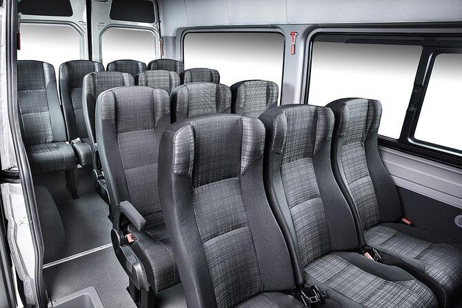 Arrival Private Transfer Vancouver YVR or Cruise Port to Vancouver by Minibus - What the Reviews Say