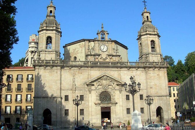 Arrival Private Transfers: Bilbao Airport BIO to Bilbao City in Luxury Van - FAQ