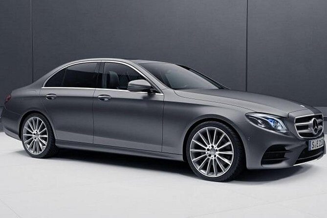 Arrival Transfer: Airport HAM to Hamburg by Business Car - Why Choose a Private Arrival Transfer in Hamburg?