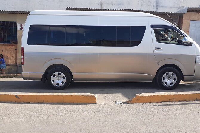 Arrival Transfer from Montego Bay Airport to Negril Hotels - The Detailed Look at the Private Transfer Experience