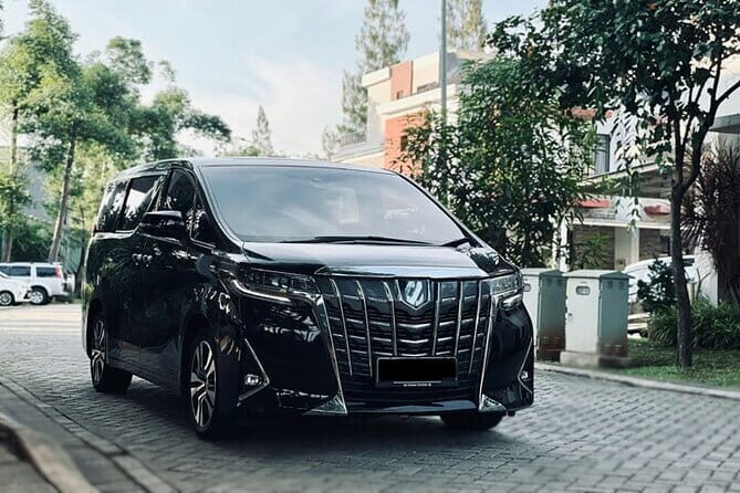 Arrival Transfer Hong Kong Kai Tak Port to Hong Kong by Minivan - Key Points