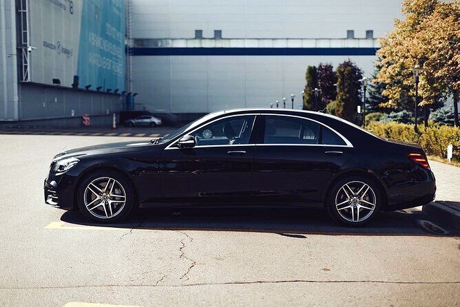 Arrival Transfer: Madrid Airport MAD to Madrid in Business Car - Arrival Transfer: Madrid Airport MAD to Madrid in Business Car — A Smooth Start to Your Trip