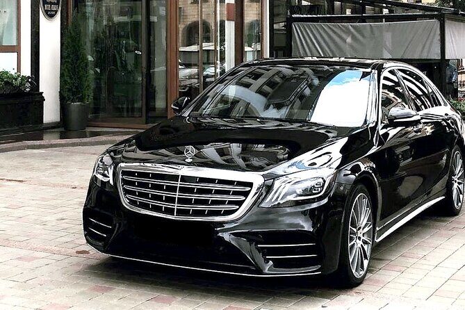 Arrival Transfer: Porto Airport OPO to Porto in Luxury Car - Key Points