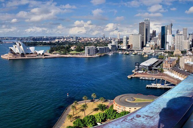 Arrival Transfer: Sydney Airport SYD to Sydney in Business Car - Deep Dive: What Makes This Transfer Stand Out?