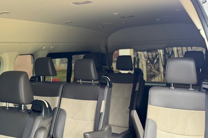 Arrive in Style Montego Bay Roundtrip Transfer - Who is This Transfer Perfect For?