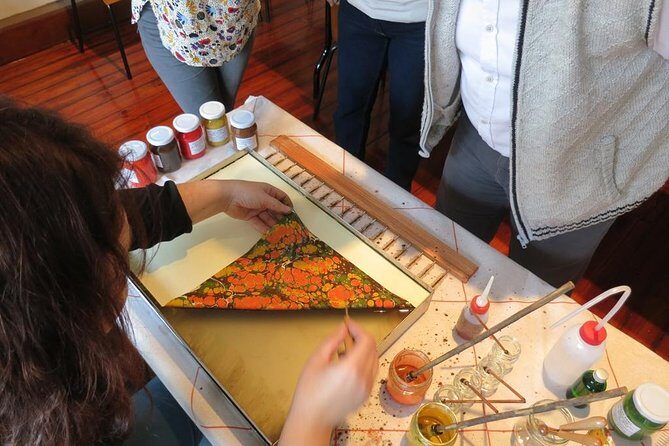 Art of Turkish 'Ebru' Marbling Workshop in Istanbul - Who Should Consider This Experience?