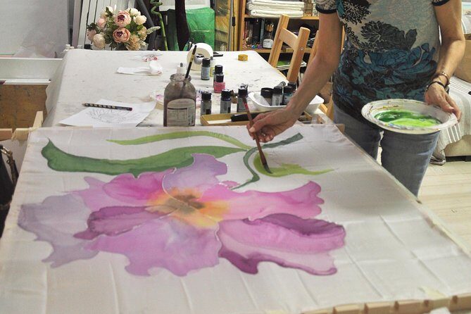 Art workshop-- Create your own greek silk scarf in Athens ! - FAQs