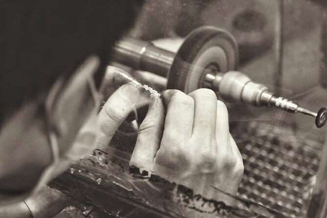 Artisan Workshops: Private Walking Tour in Florence - Exploring Florence’s Artisan World