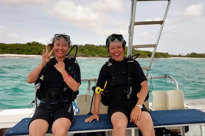 Aruba 1-Tank guided Dive for certified divers with rental equipment - FAQs