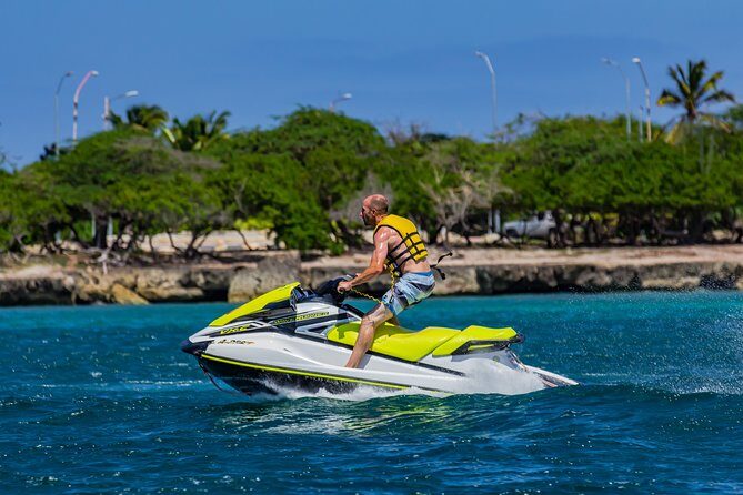 Aruba Jet Ski Waverunner Rental - Aruba Jet Ski Waverunner Rental: An Exciting Splash of Adventure