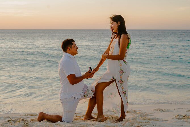 Aruba Romantic Sunset Photoshoot & Beach Picnic in Luxury Cabana - The Sum Up