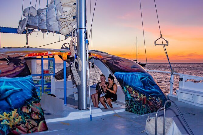 Aruba Sunset Sail Cruise Aboard The Dolphin Catamaran - Key Points