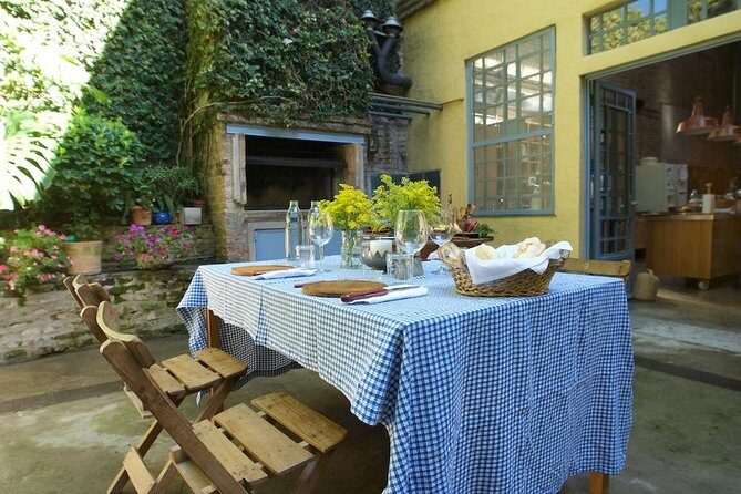 AsadoAdventure and Street Art Tour in Palermo Viejo - An In-Depth Review of the Palermo Viejo Food and Street Art Tour