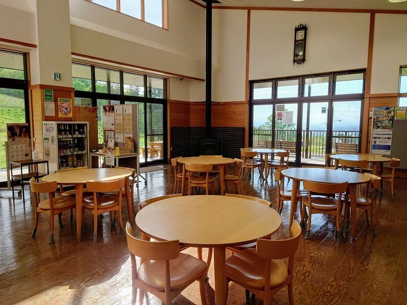 Asahikawa-Fukagawa Cidre Ticket -3 Tastings & Hokkaido Snacks - Making a label turns the bottle into a keepsake