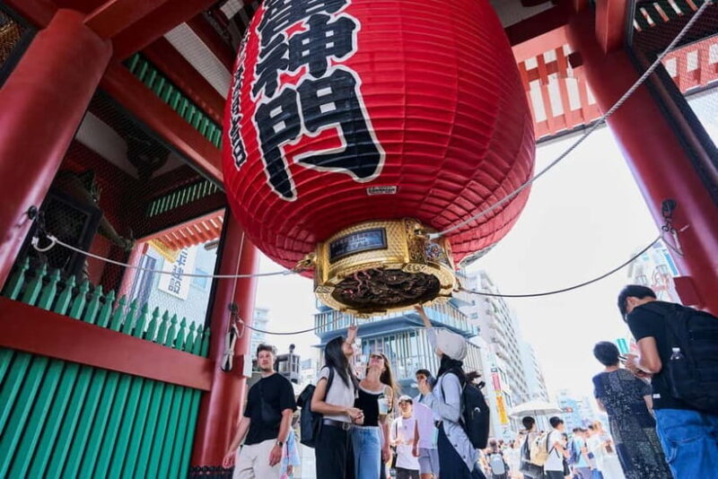 Asakusa: 2-Hour History Walking Tour & Local Food Tasting - A Closer Look at the Asakusa Tour Experience