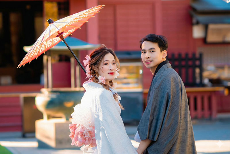 Asakusa Kimono Rental OSHARE Japanese Makeup & Tea Ceremony Experience Open until 10 PM - At a glance
