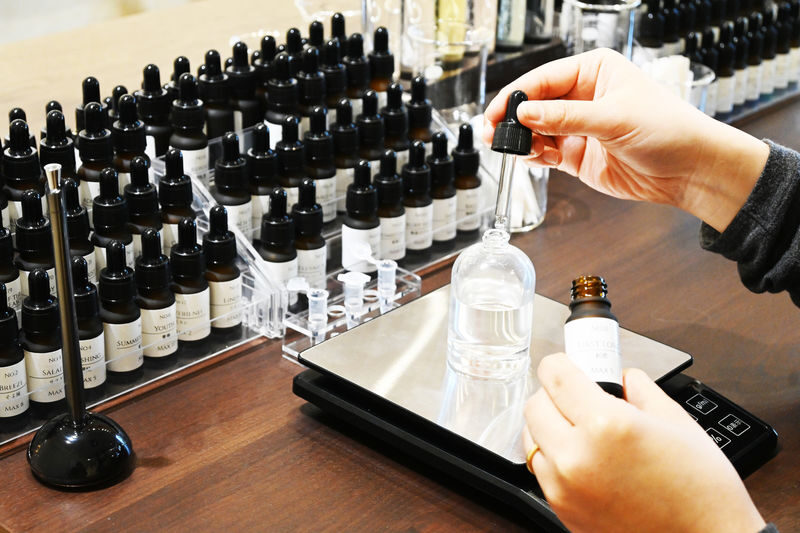 Asakusa, Tokyo | 90-minute DIY Perfume Making Experience - Choose from over 50 types and create 50ml - Trust your nose at Kaori in Asakusa