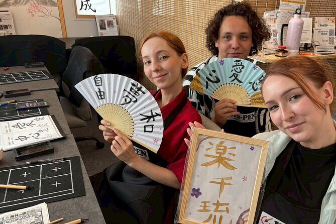 AsakusaJapanese Calligraphy & Make your original folding fan! - Why It Works
