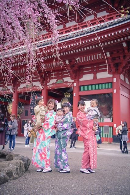 [Asakusa]Kimono Rental for women Asakusa Wasou - Authenticity and Photogenic Appeal